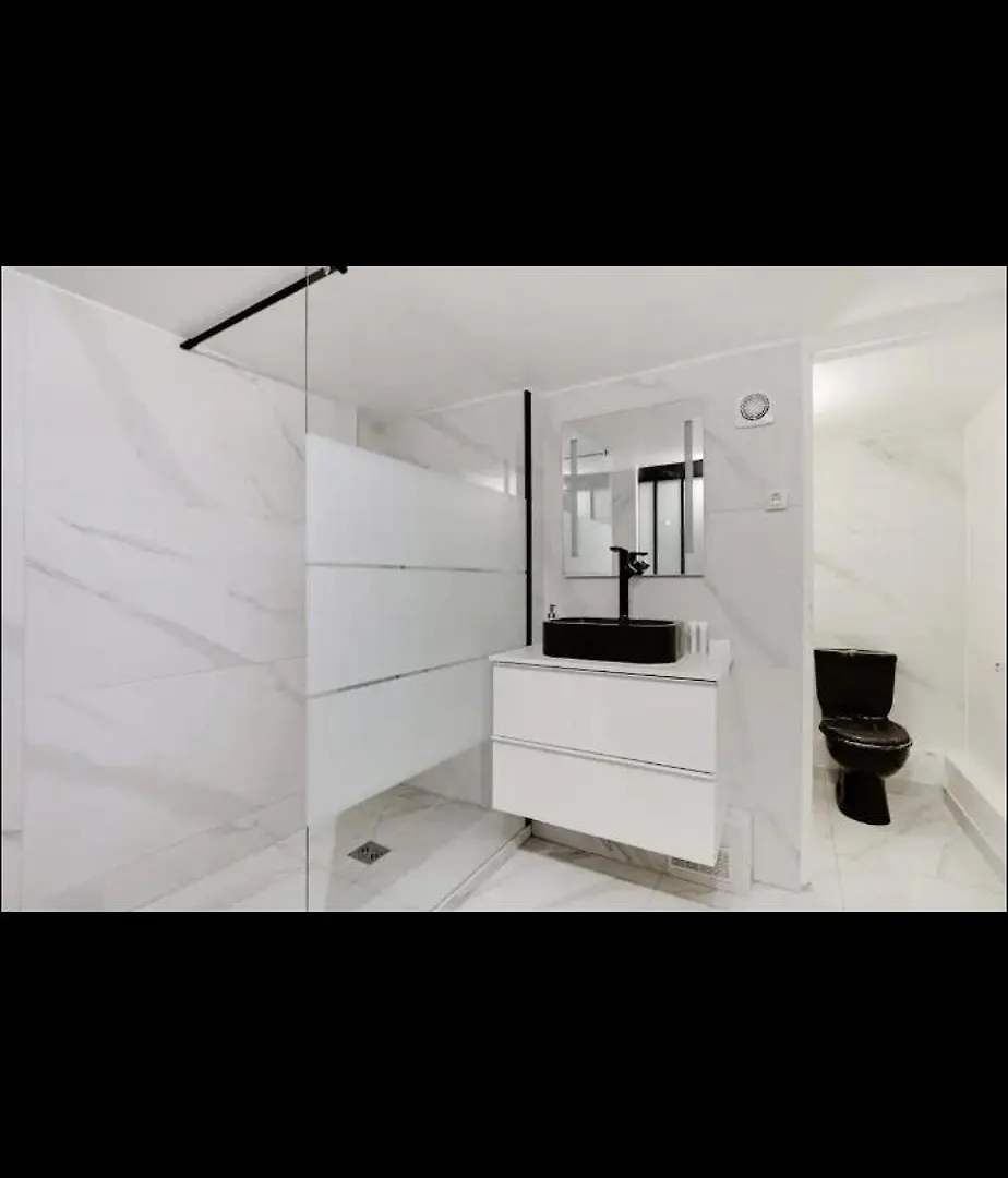 La Taniere Mandar Paris